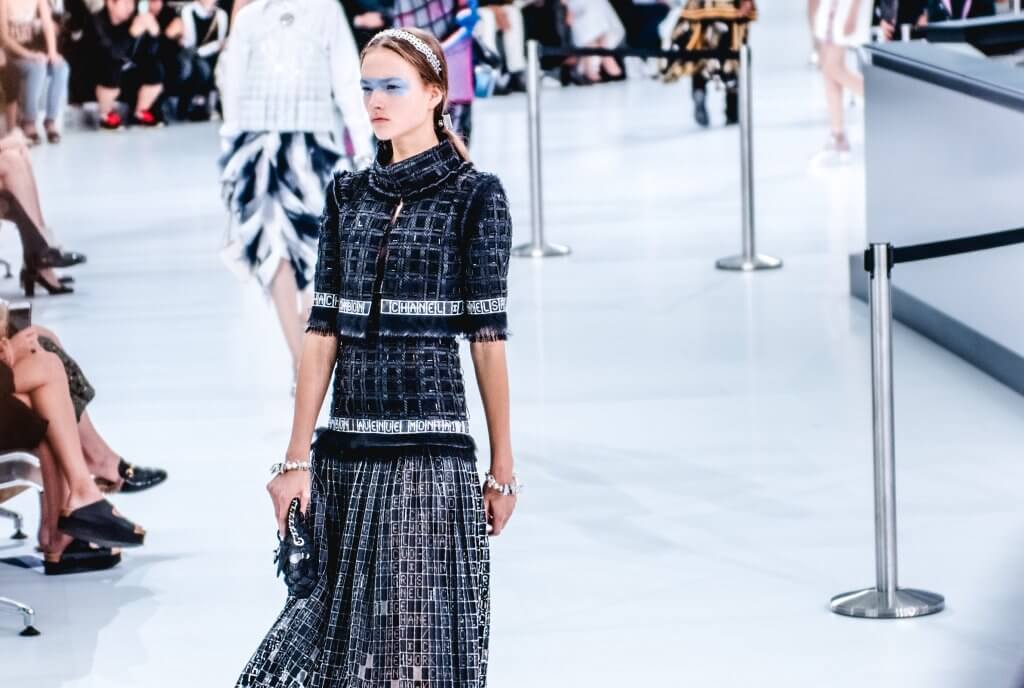 chanel ss2016 show13 Faye